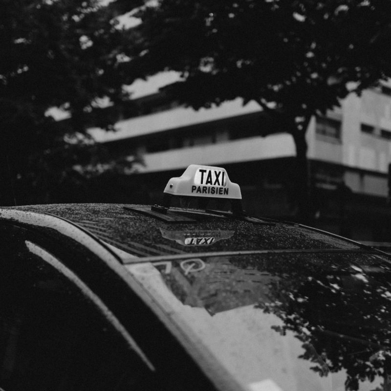 Choisir entre un taxi et un VTC